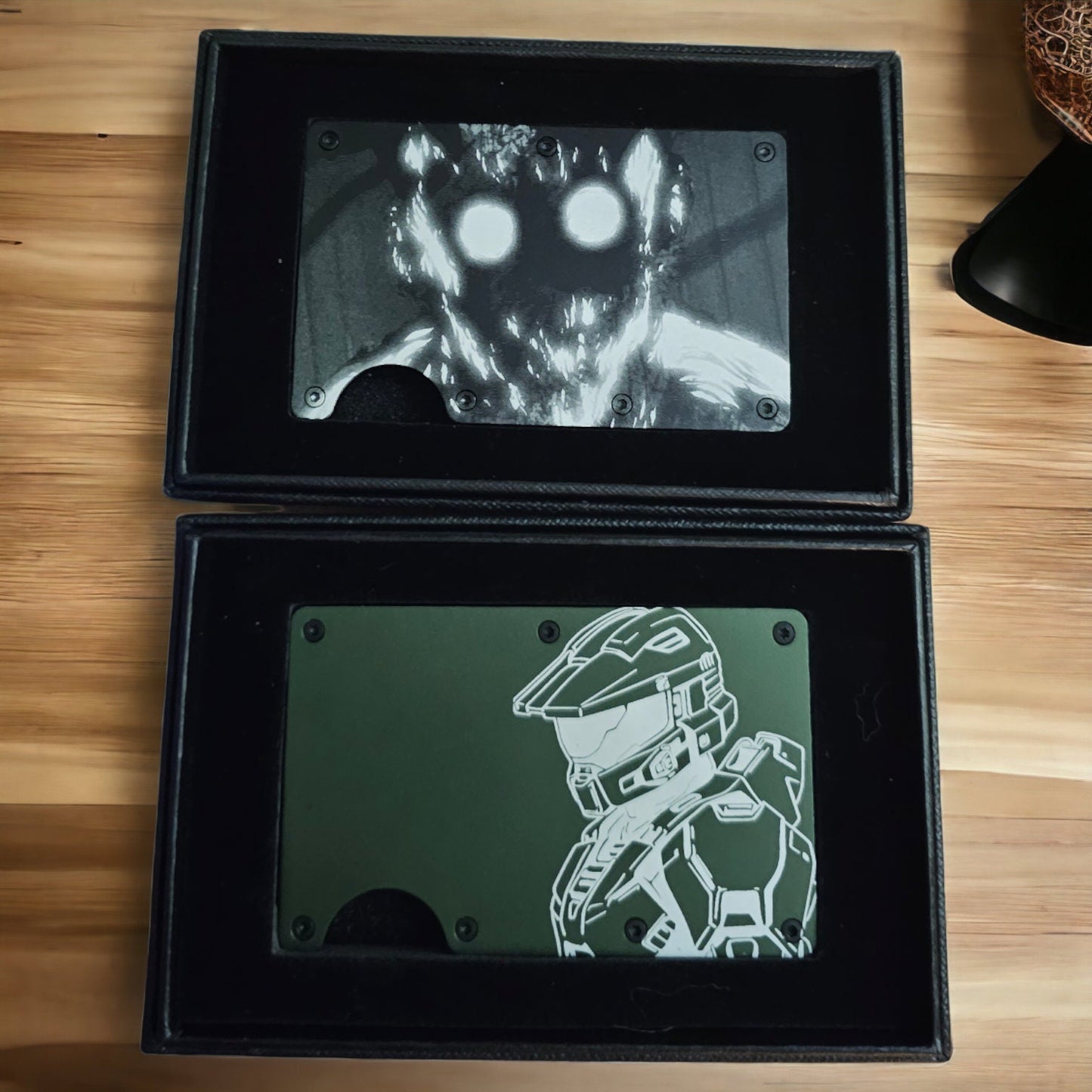 Custom Engraved RFID Metal Wallet – Engraved Minimalist Card Holder